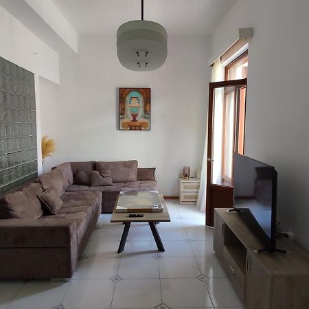 Dr. J. Spon Apartment Nafpaktos Eksteriør billede